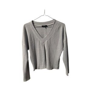 Lulu's Ribbed Light Gray Soft V-Neck Sweater Size XS